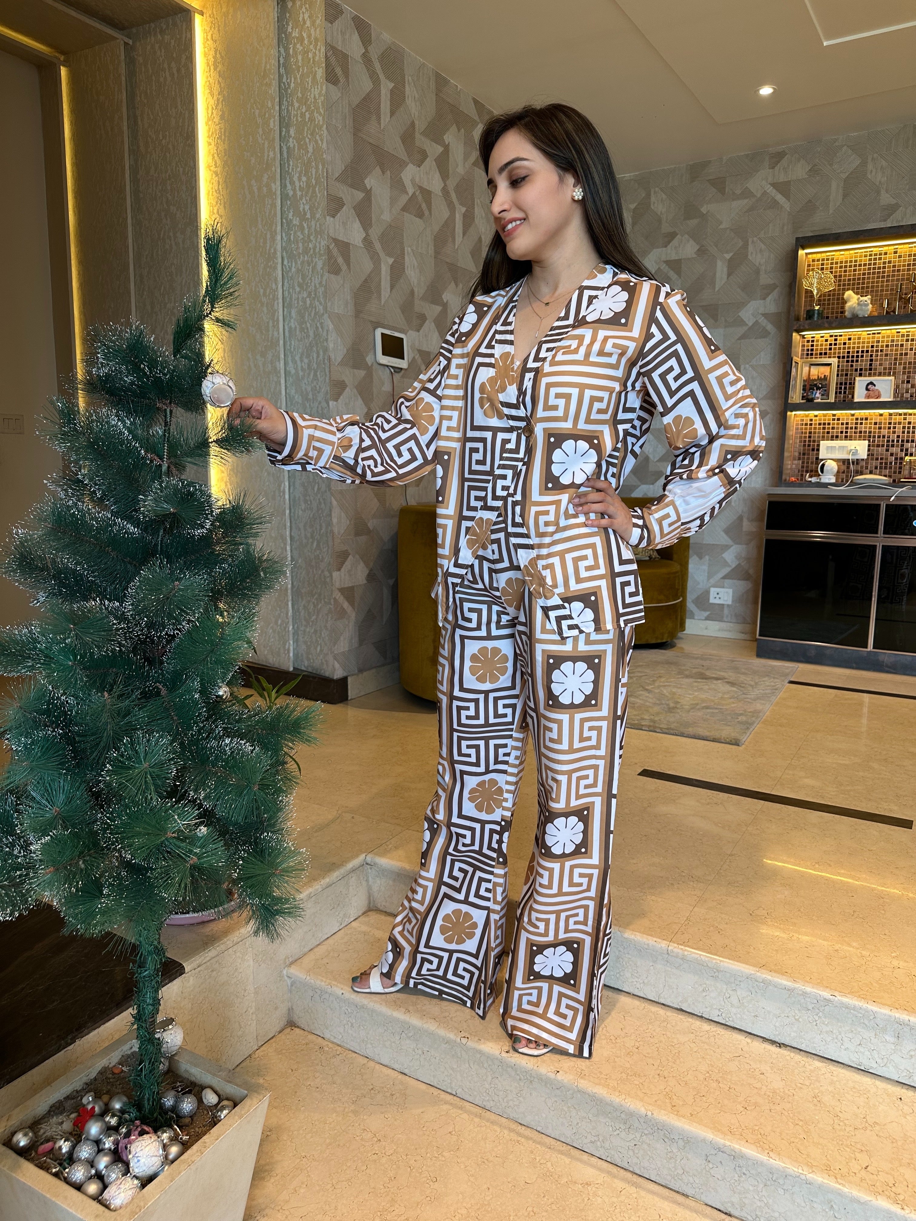 Crop-style Balmain Pattern Coord Set