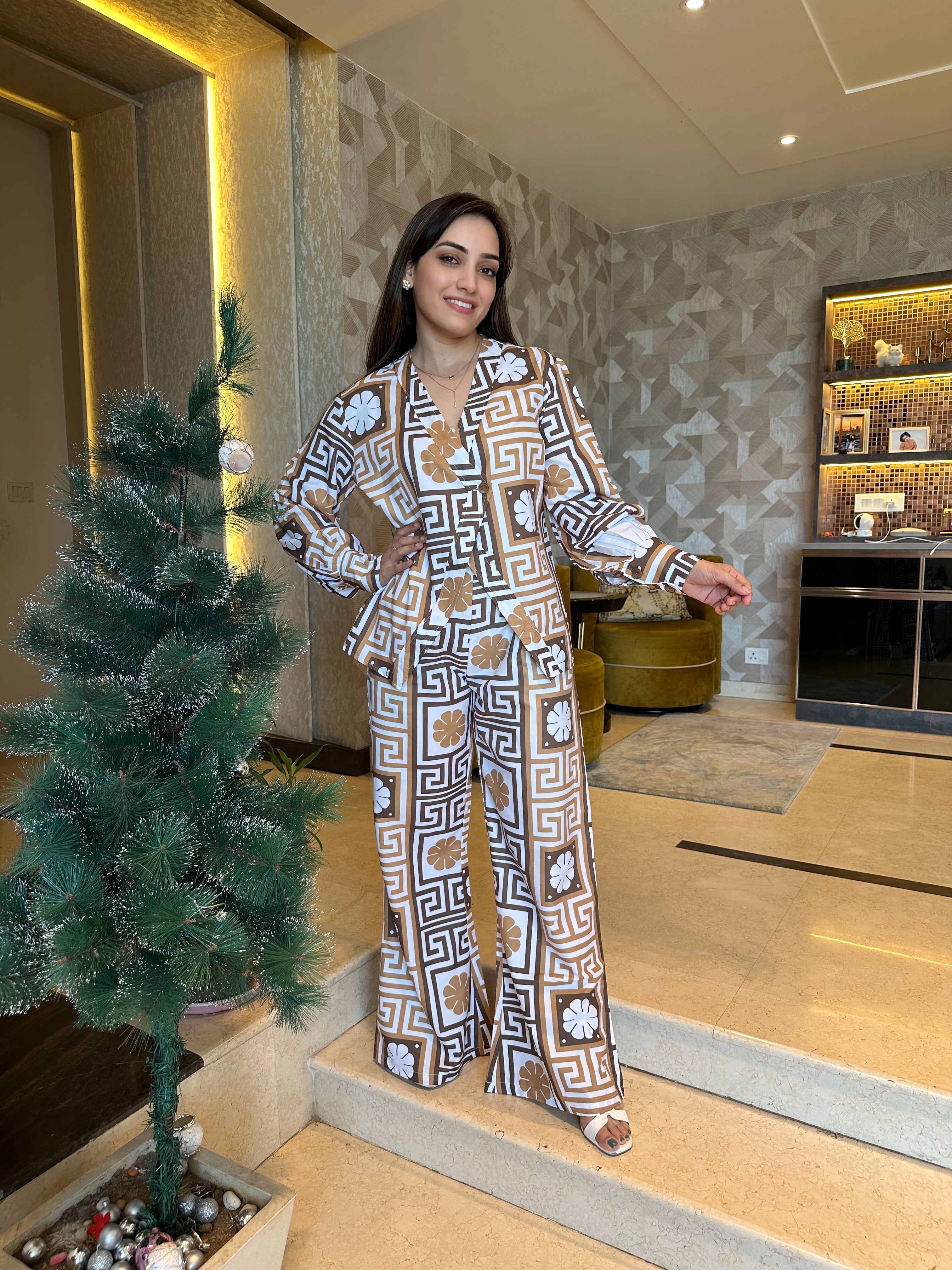 Crop-style Balmain Pattern Coord Set