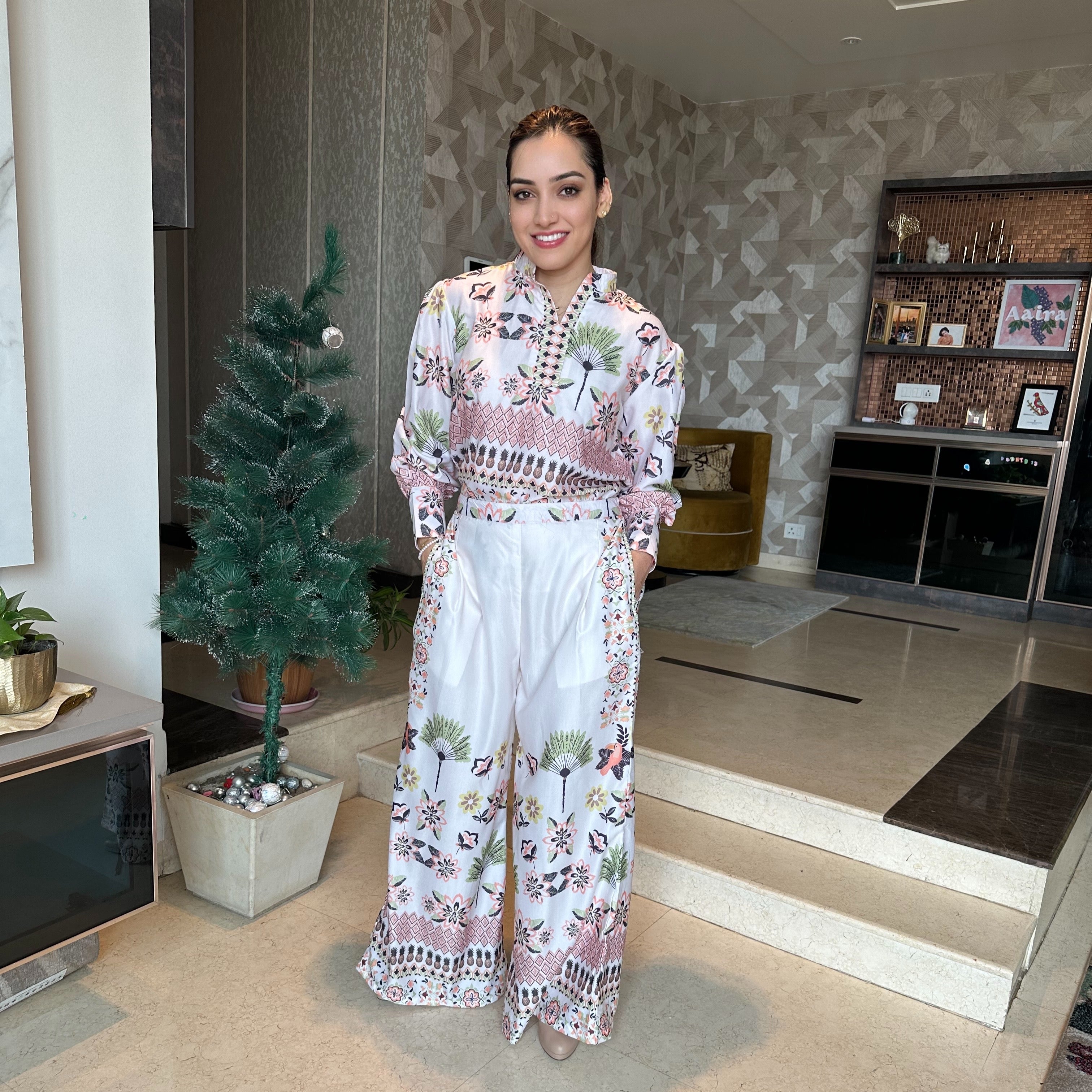 Crop-style Tropical Pattern Coord Set