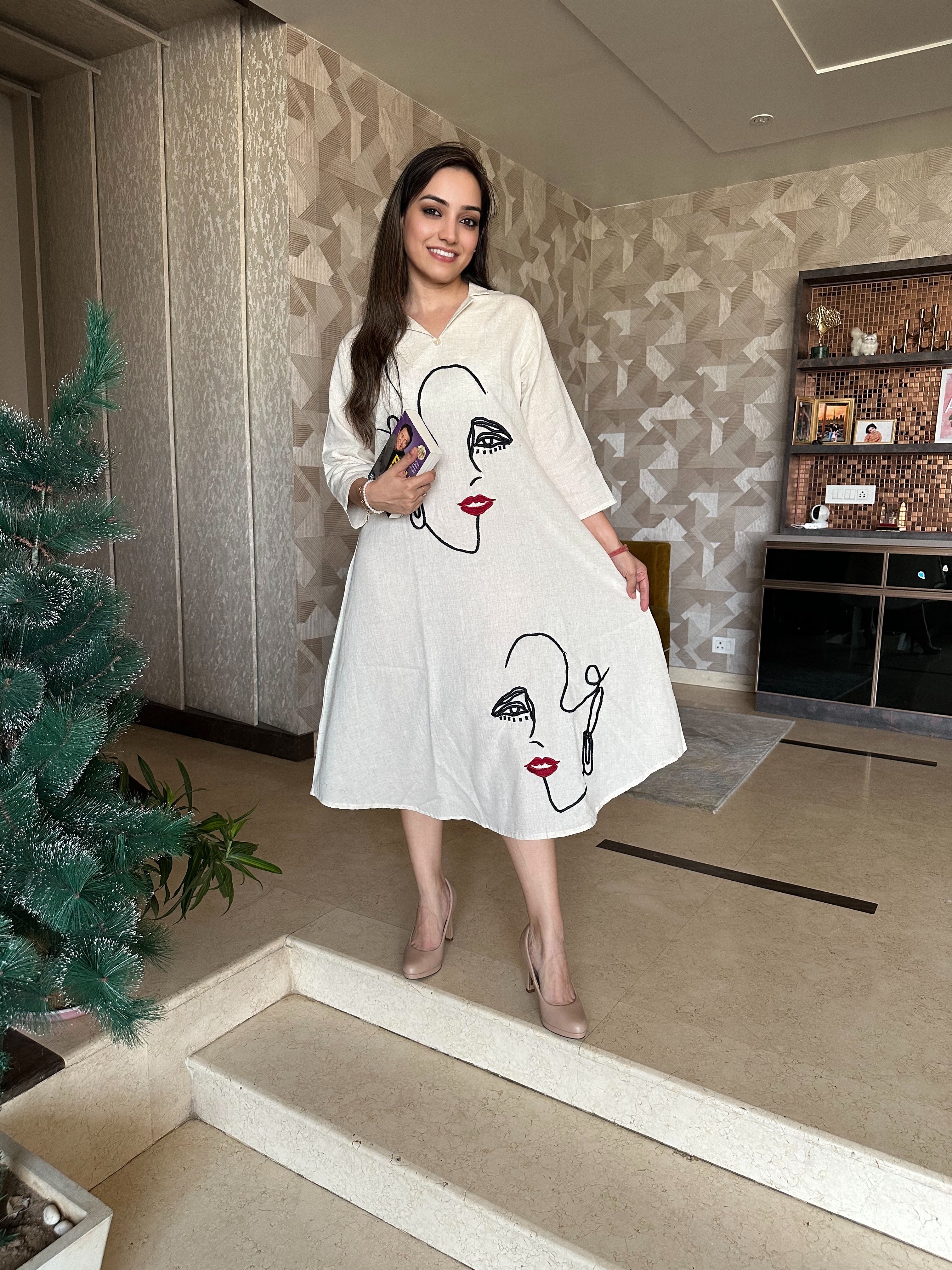 The Lady Figure Dress